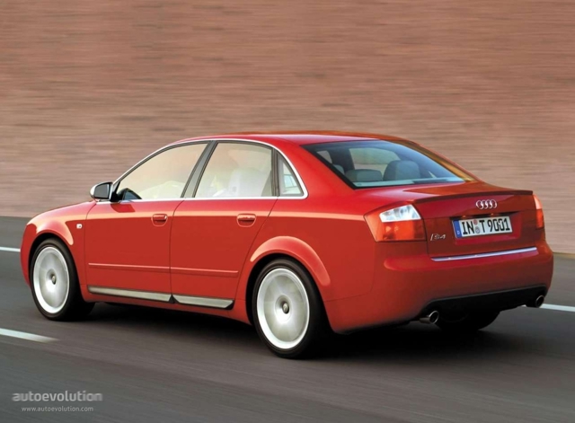 Audi S4 photo 4