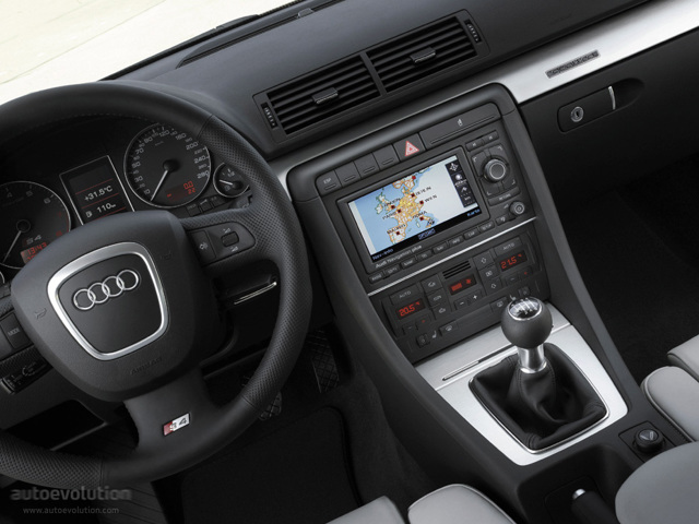 Audi S4 photo 6