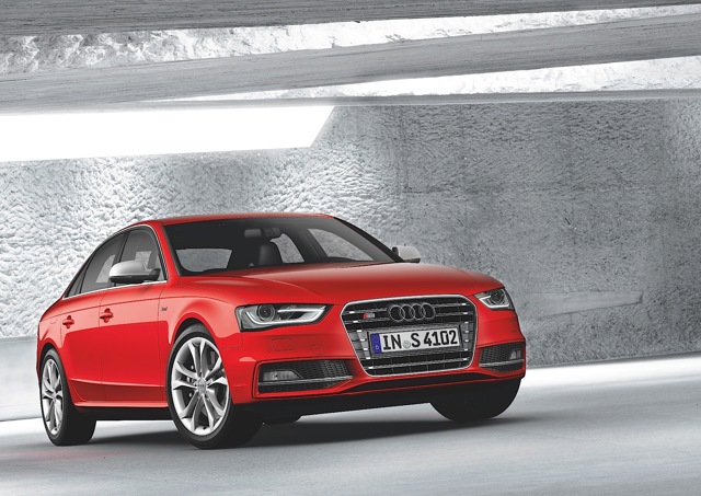 Audi S4 photo 10