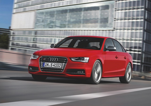 Audi S4 photo 14