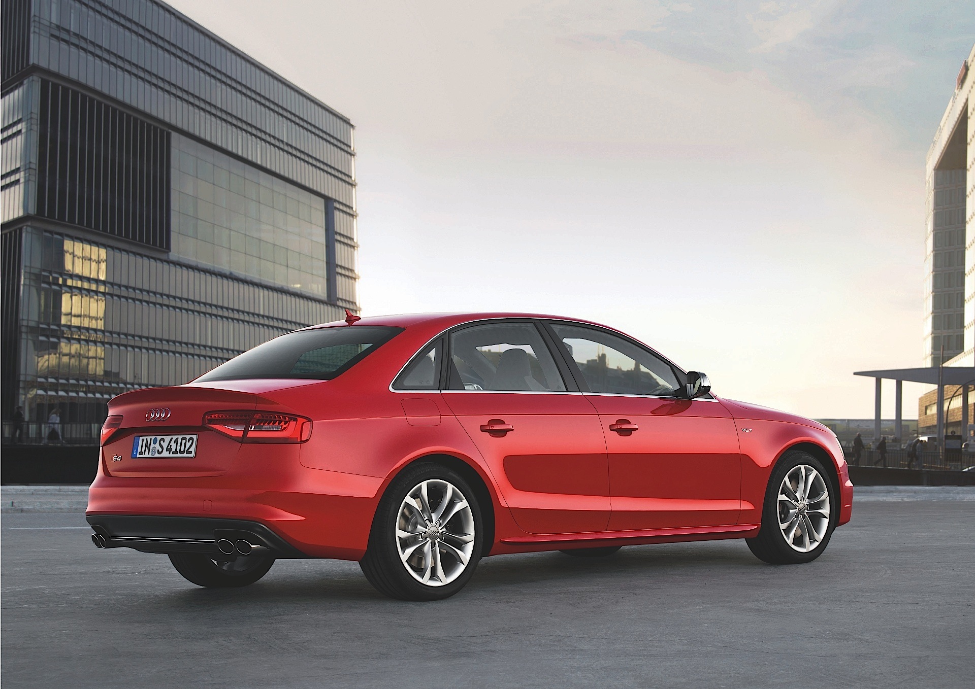 Audi S4 photo 15