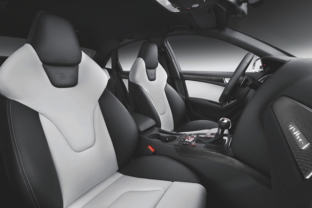 Audi S4 photo 17