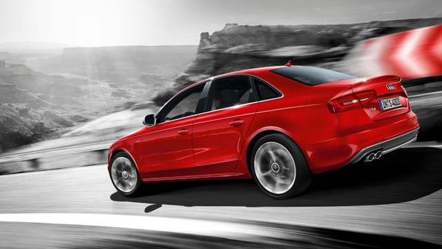 Audi S4 photo 11