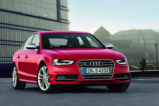AUDI S4