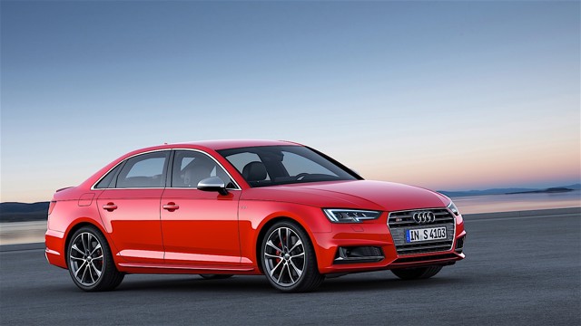 Audi S4 photo 9
