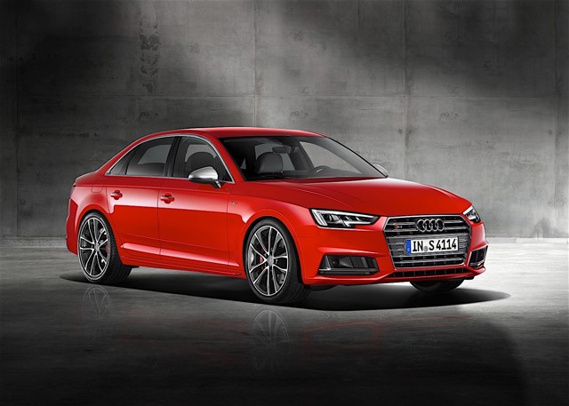 Audi S4 photo 10