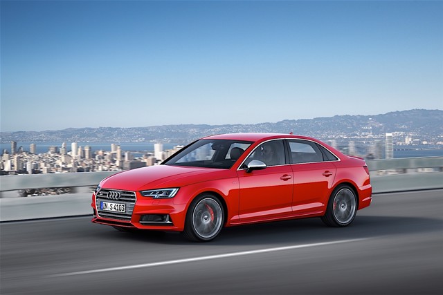 Audi S4 photo 16