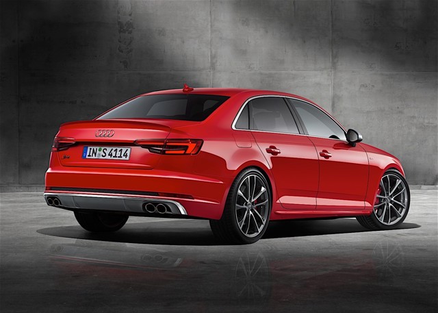 Audi S4 photo 24