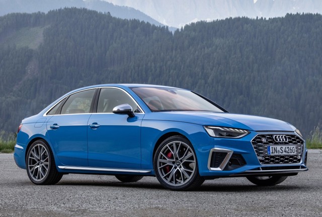 Audi S4 photo 7