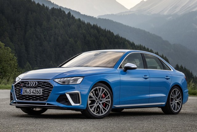 Audi S4 photo 14