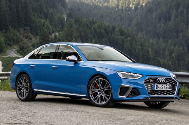 Audi S4 photo 17