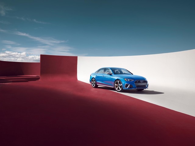 Audi S4 photo 27