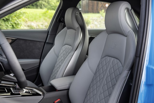 Audi S4 photo 65