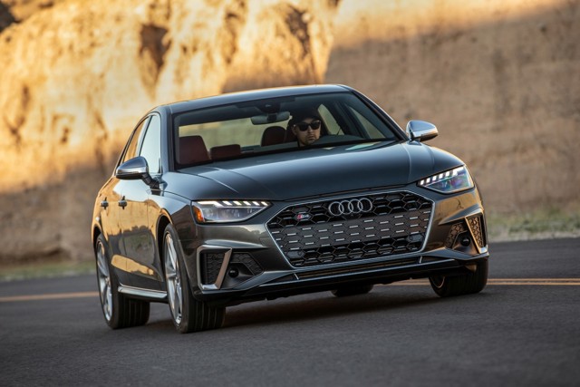 Audi S4 photo 41
