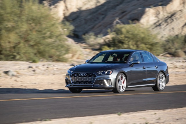 Audi S4 photo 60