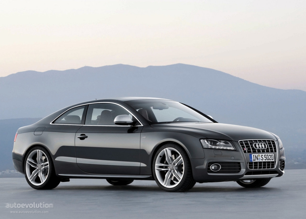 Audi S5 photo 2