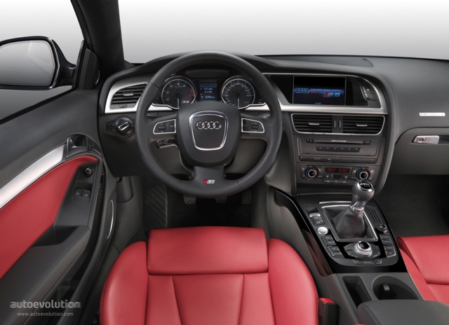 Audi S5 photo 17