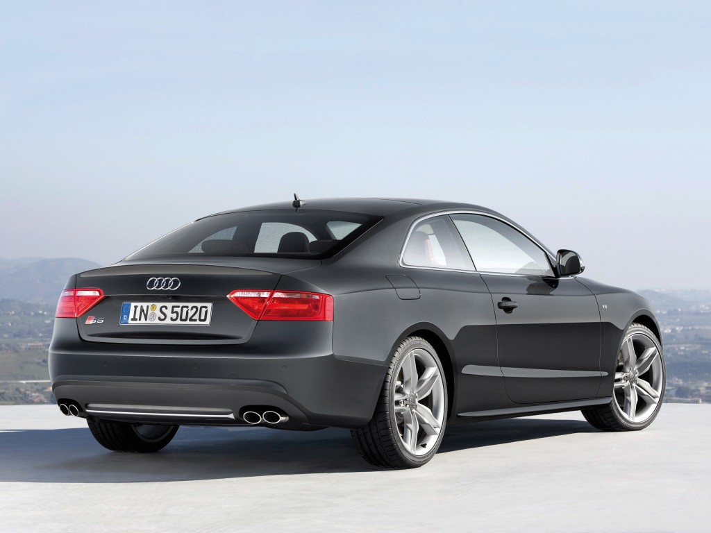 Audi S5 photo 7