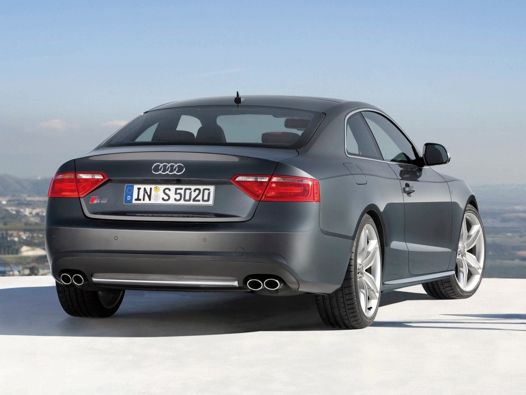 Audi S5 photo 9