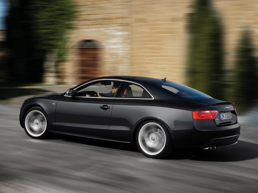 Audi S5 photo 11