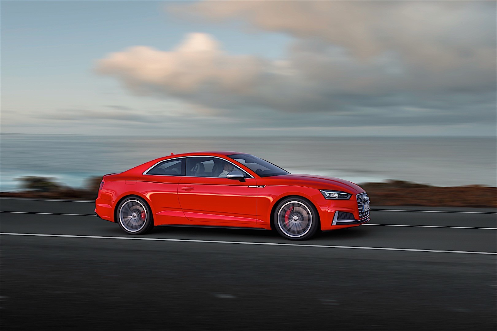 Audi S5 photo 6