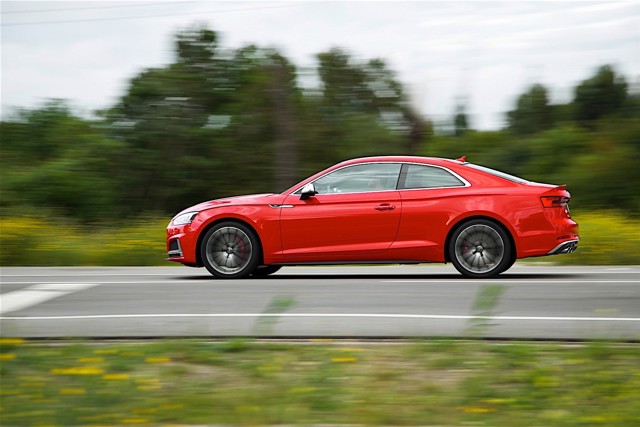Audi S5 photo 11
