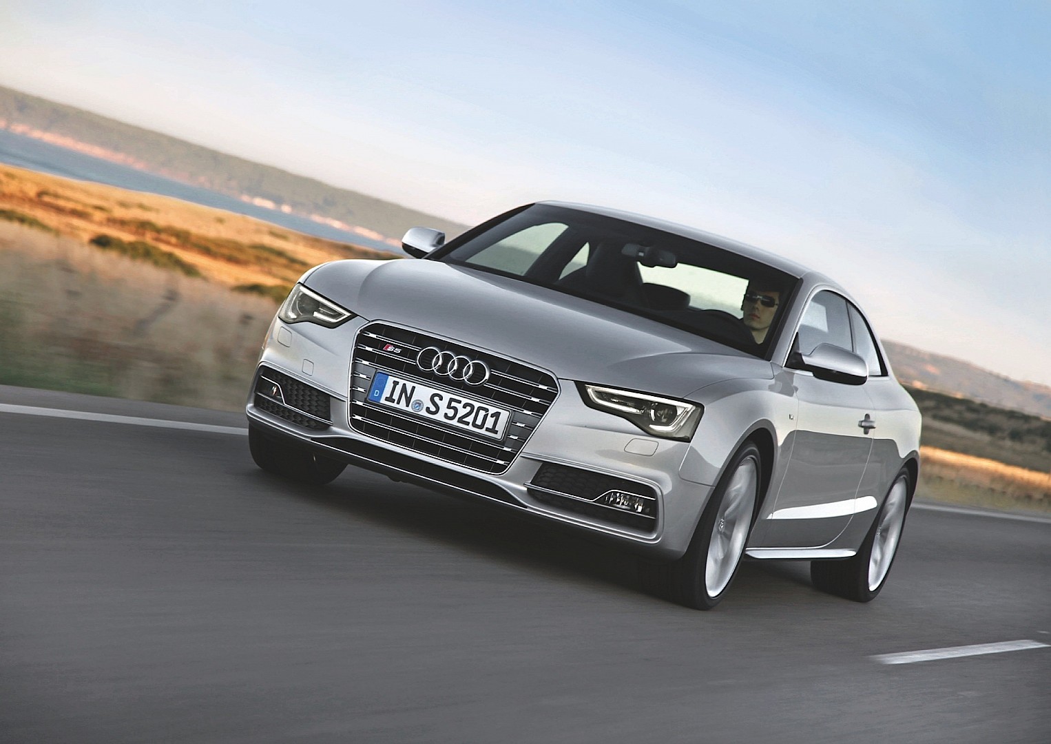 Audi S5 photo 25