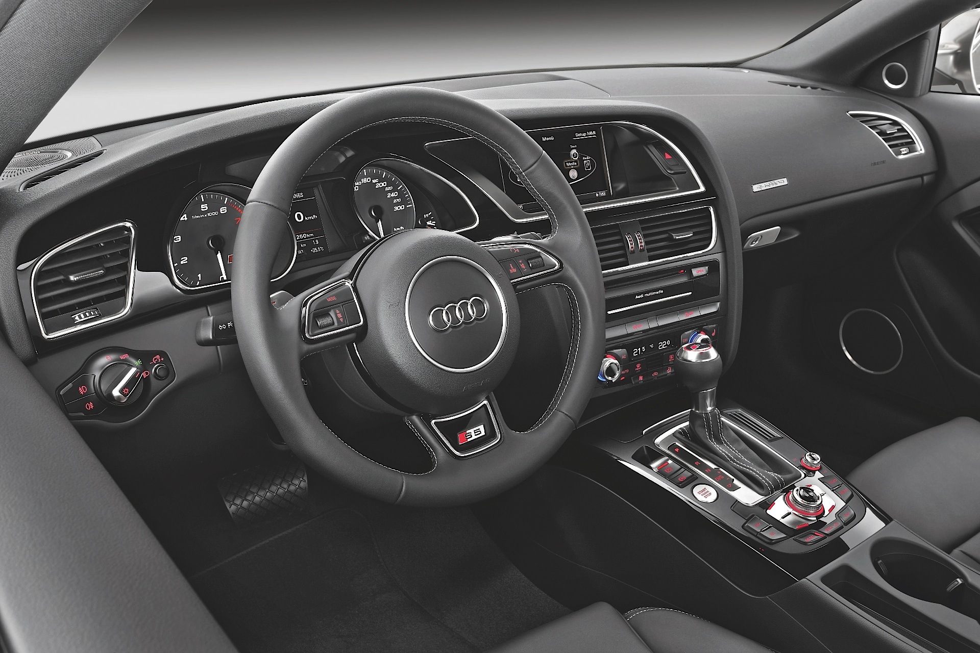 Audi S5 photo 31