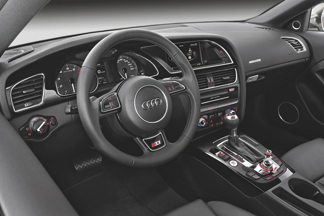 Audi S5 foto 31