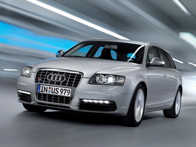 Audi S6 Avant photo 35