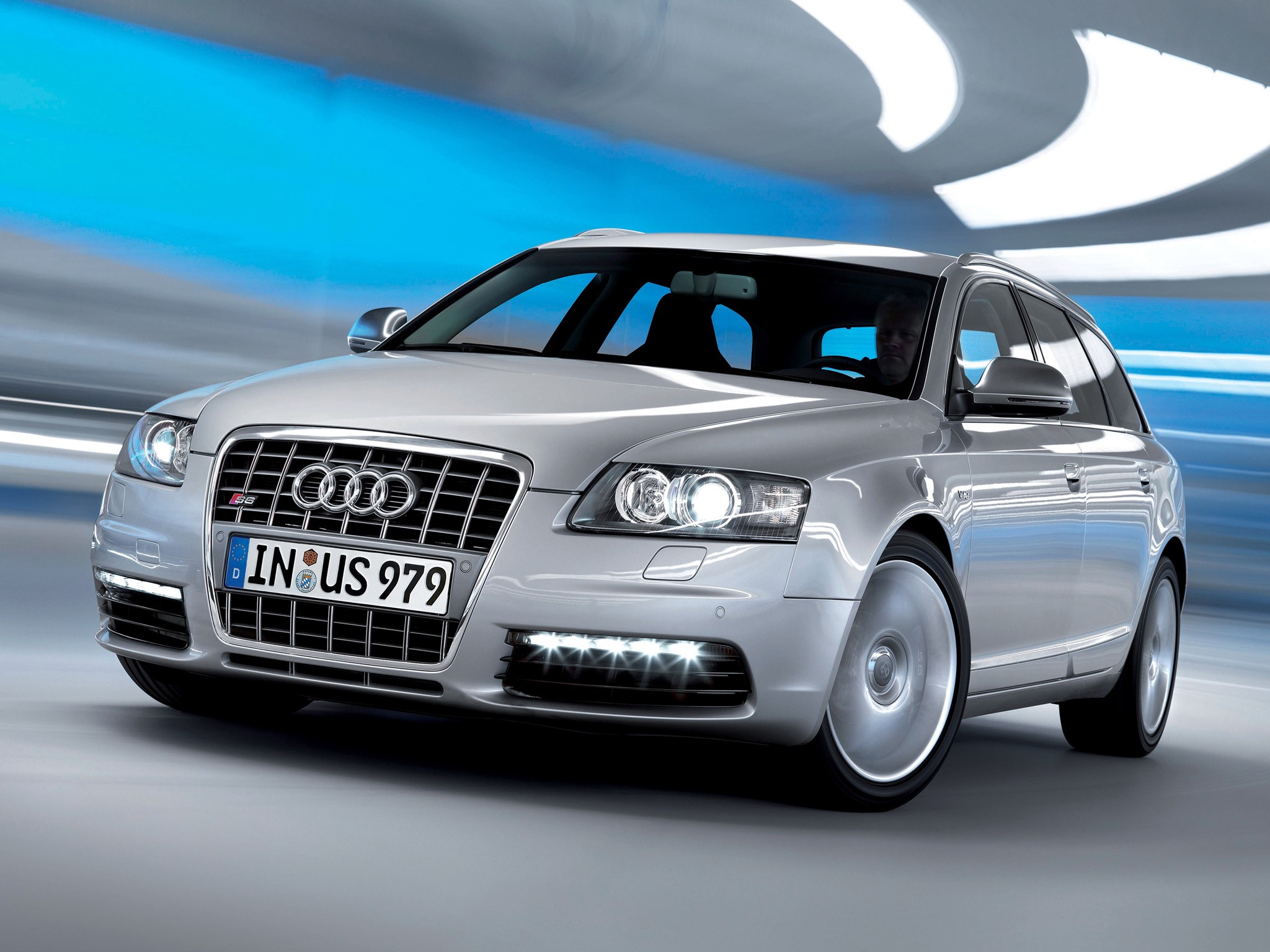 Audi S6 Avant photo 37