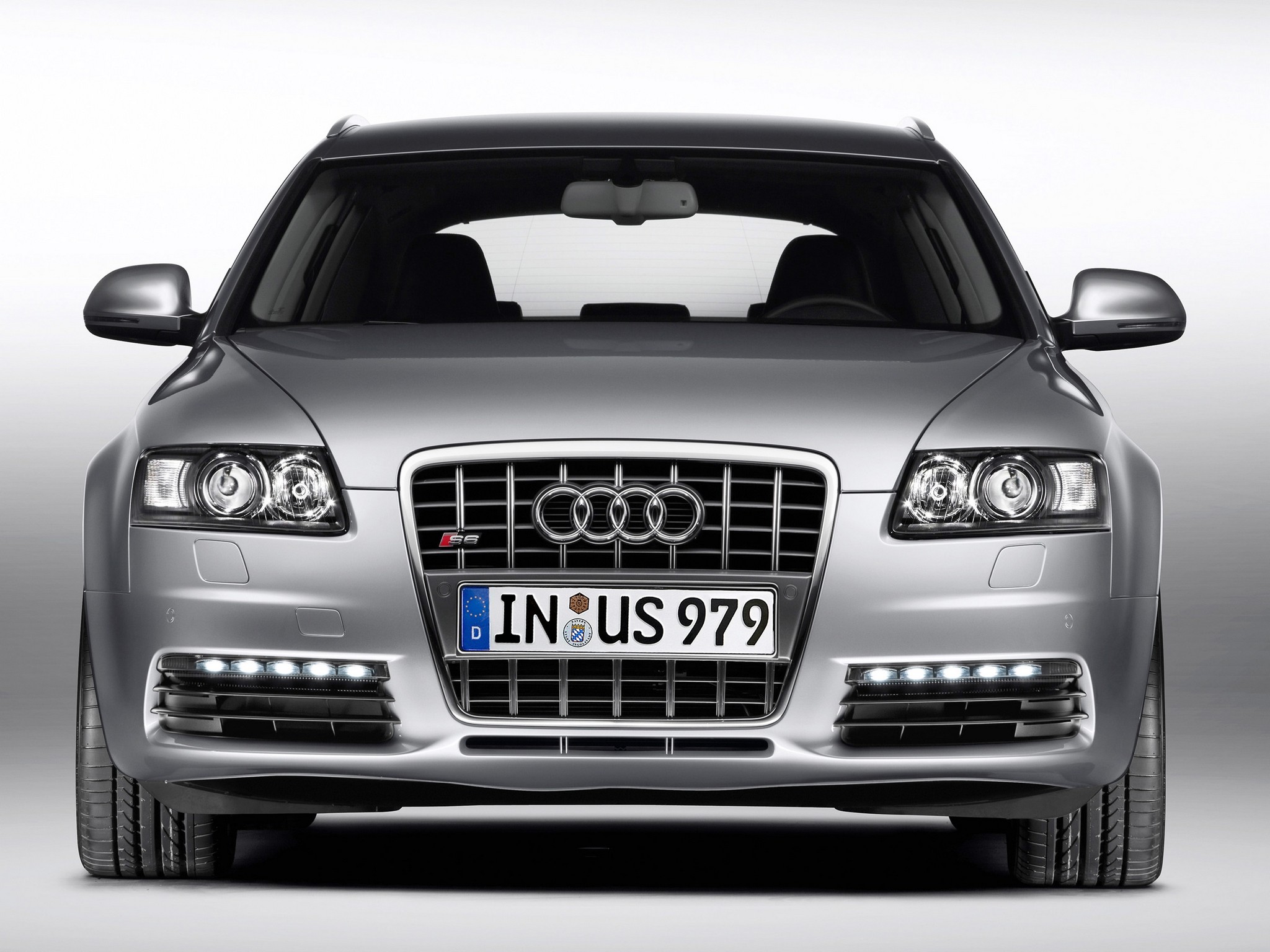 Audi S6 Avant photo 38