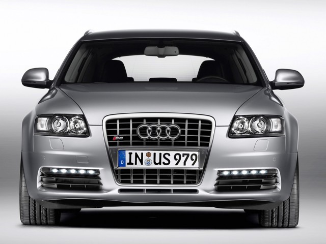 Audi S6 Avant photo 38