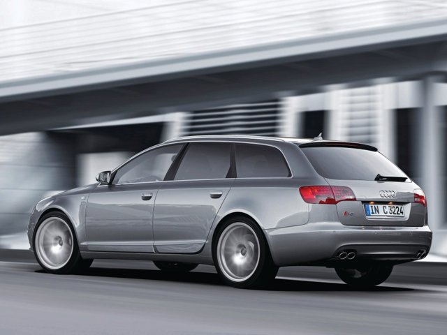 Audi S6 Avant photo 14
