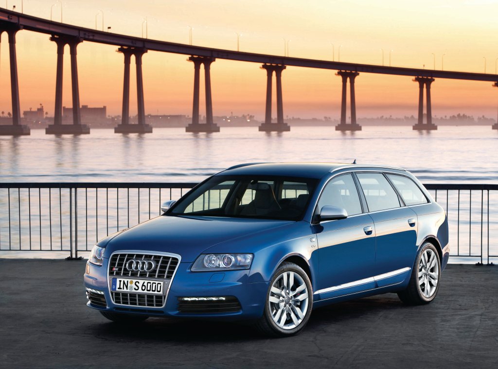 Audi S6 Avant photo 16