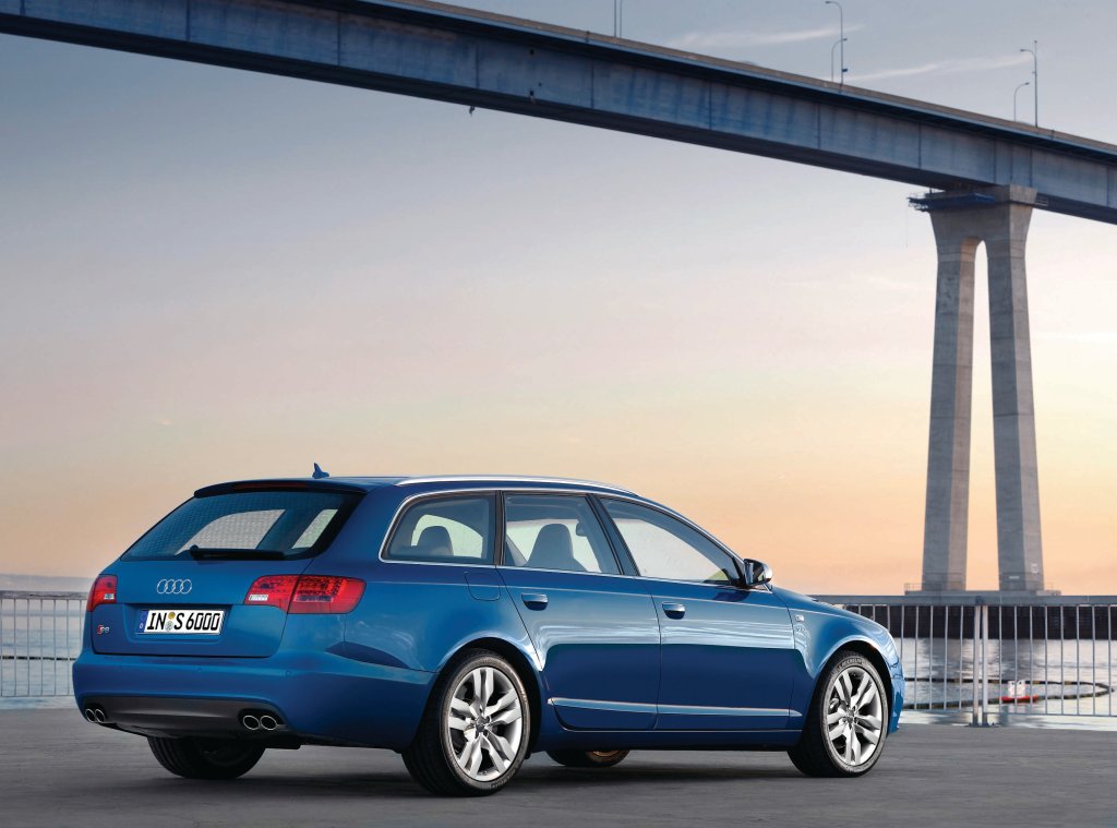 Audi S6 Avant photo 17