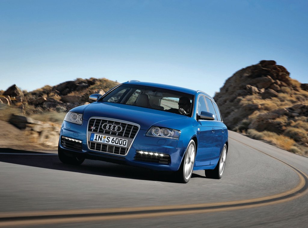 Audi S6 Avant photo 25