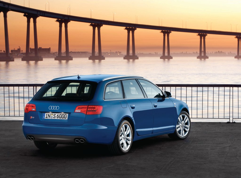 Audi S6 Avant photo 27