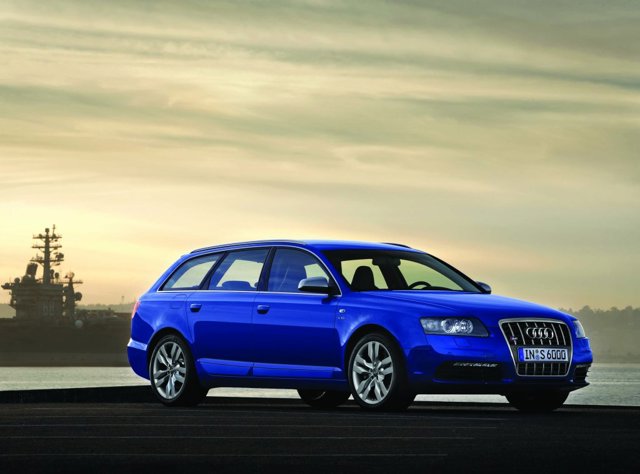 Audi S6 Avant photo 28