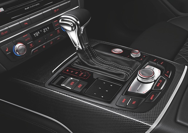 Audi S6 Avant photo 37