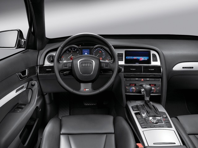 Audi S6 Avant photo 41