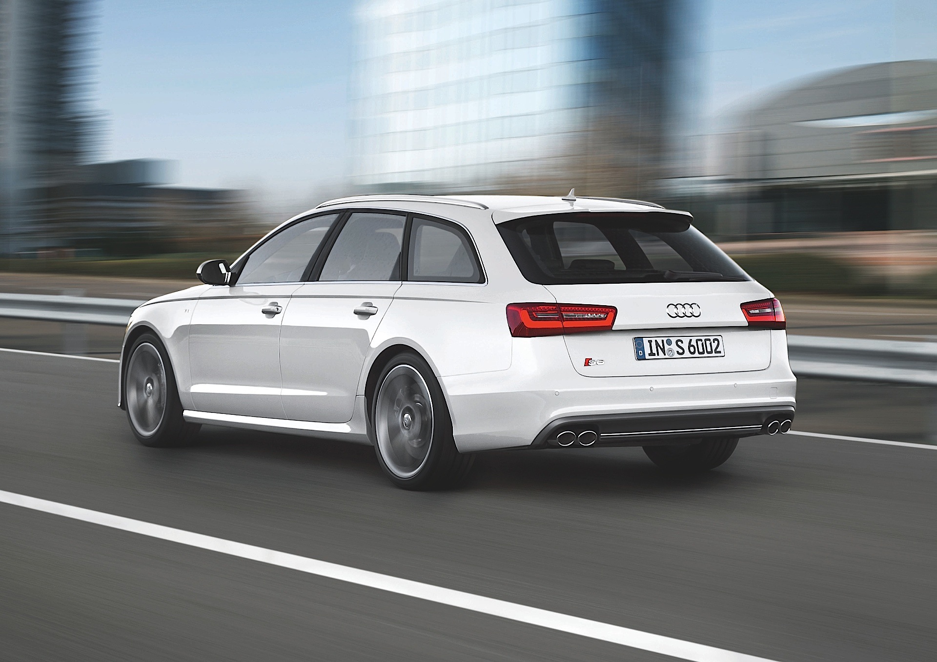 Audi S6 Avant photo 4