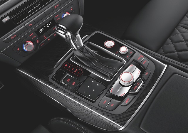 Audi S6 Avant photo 45
