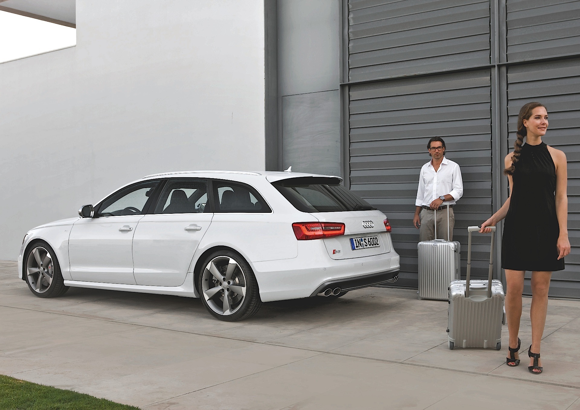 Audi S6 Avant photo 12