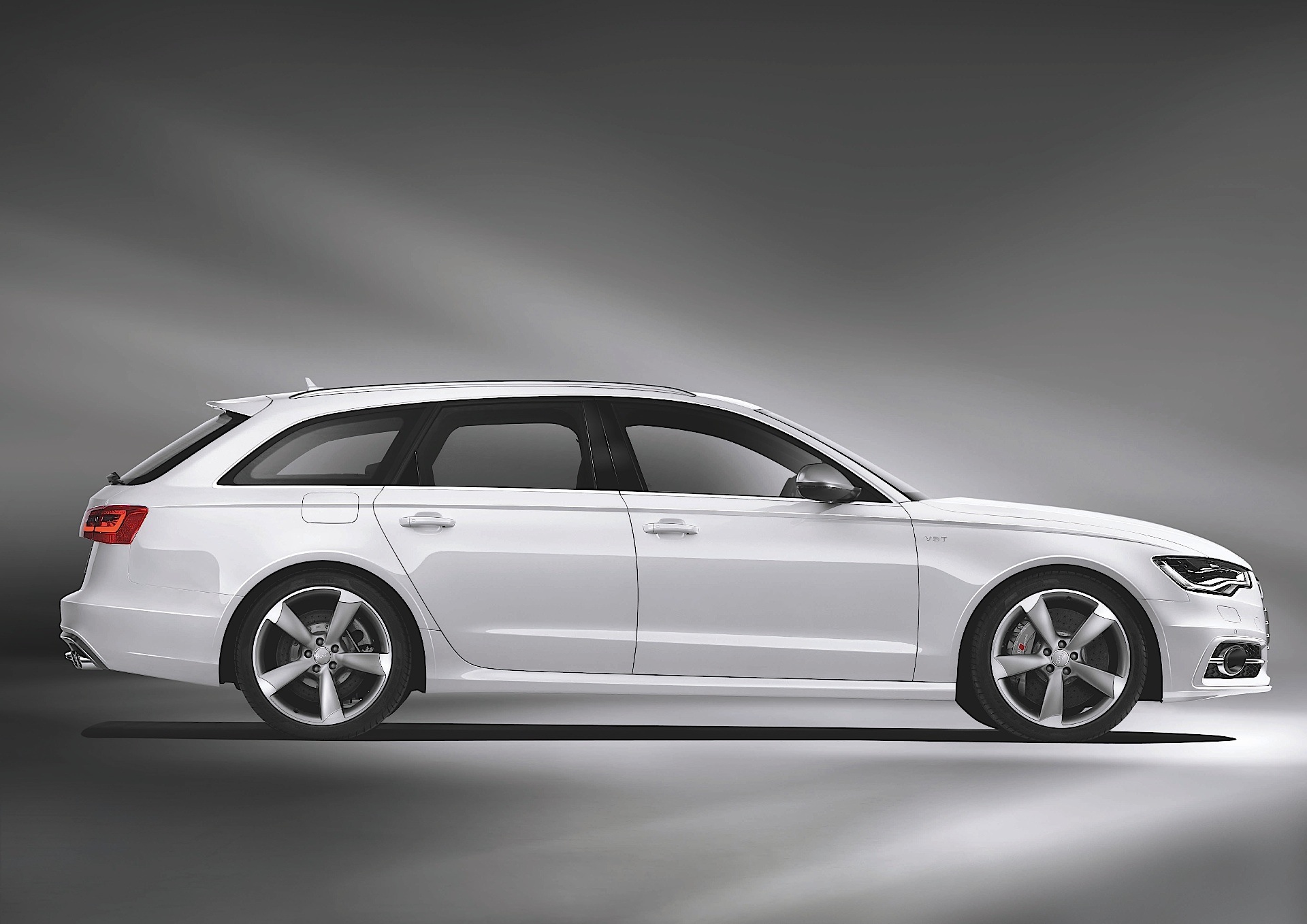 Audi S6 Avant photo 17