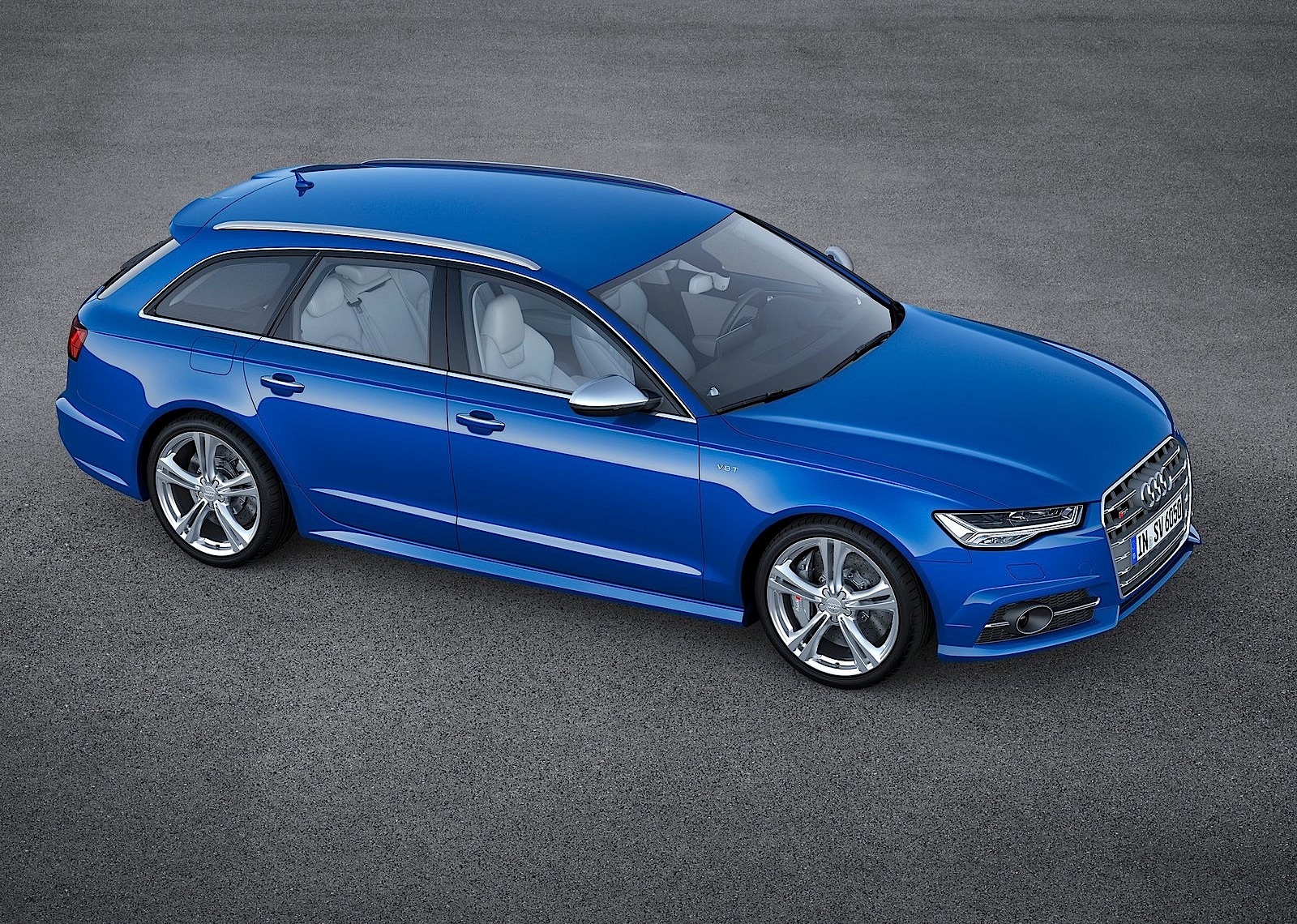 Audi S6 Avant photo 10