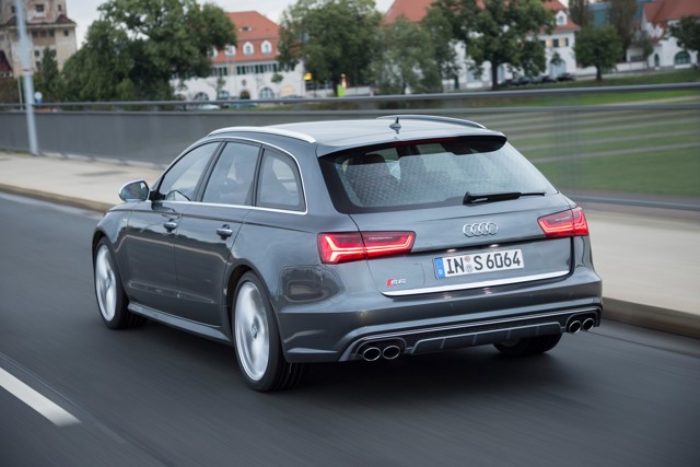 Audi S6 Avant foto 16