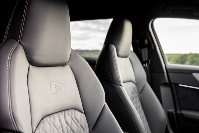 Audi S6 Avant photo 44