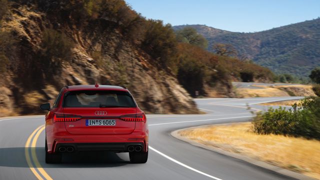 Audi S6 Avant photo 7