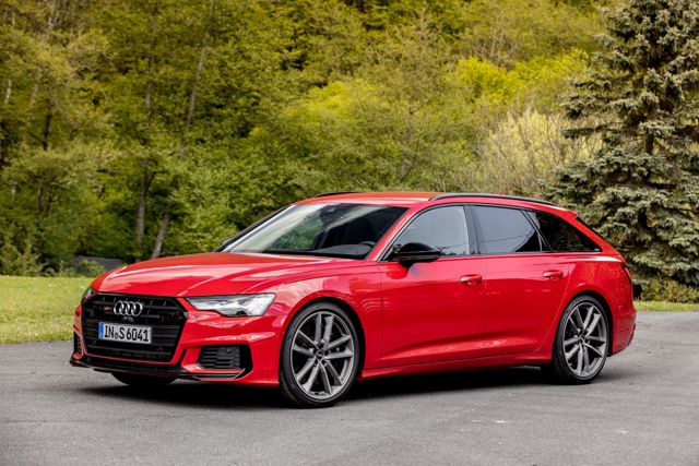 Audi S6 Avant photo 18